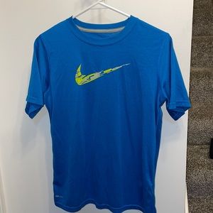 Boy’s Nike shirt